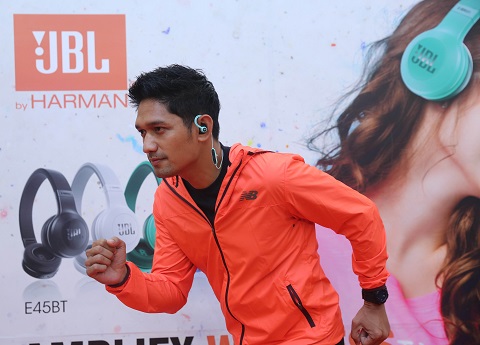 Harman Rilis Dua Seri Headphone JBL Baru di Indonesia