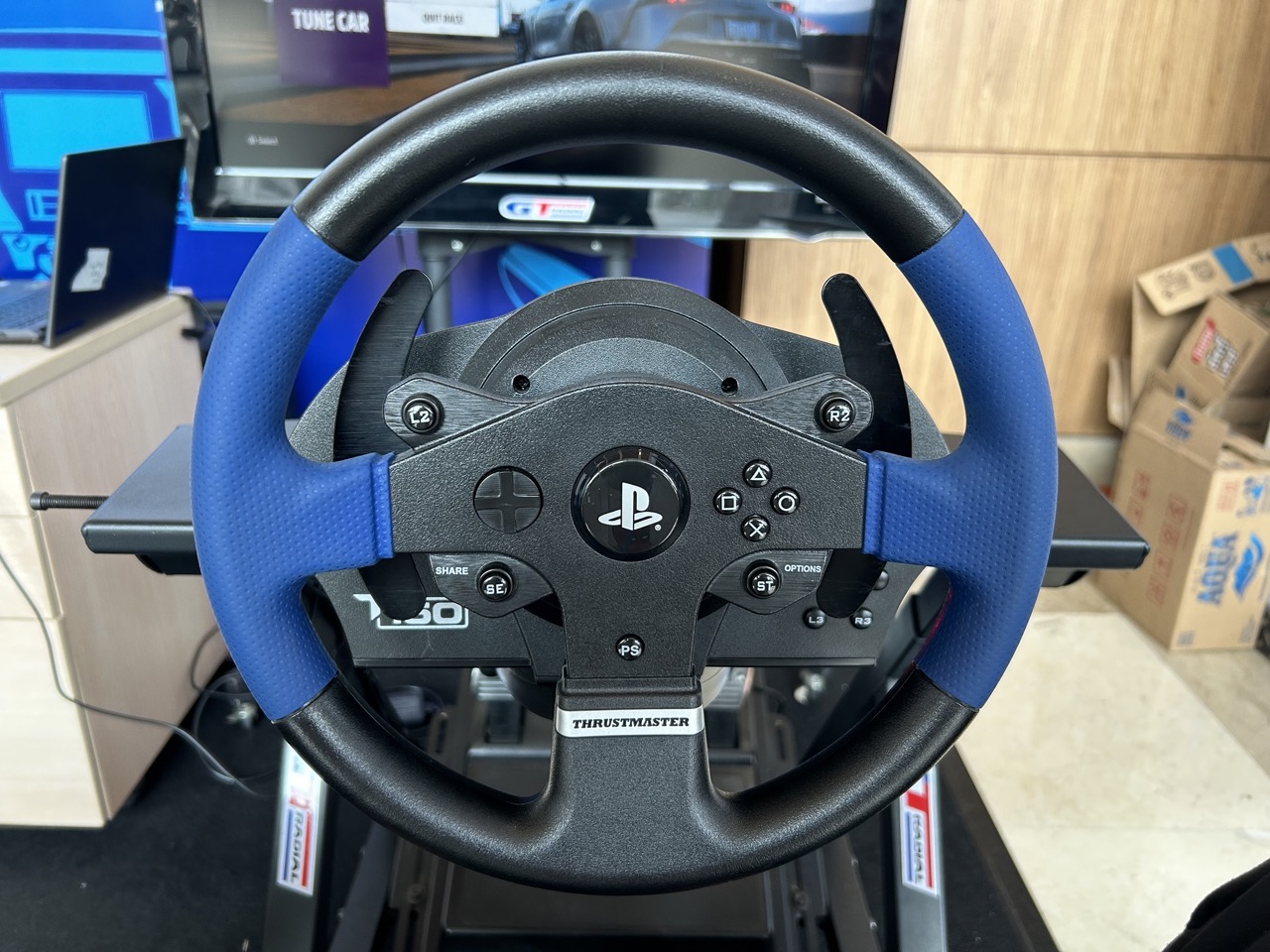 Thrustmaster T150, Cocok untuk Penggemar Desain Minimalis