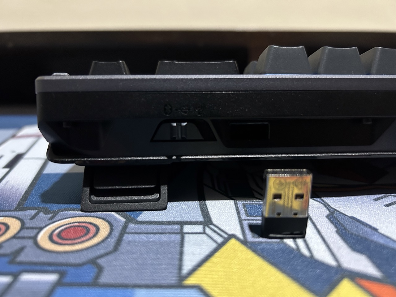 ROG Azoth, Keyboard Gaming yang Ringkas dan Multifungsi