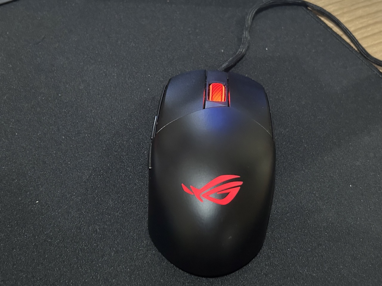 Mouse ROG Strix Impact III, Mouse Gaming Ringan, Cocok untuk Gamer FPS