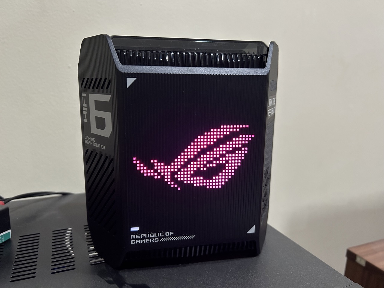 ROG Rapture GT6 Mesh Gaming Router, Sangat Ideal untuk Kegiatan Gaming