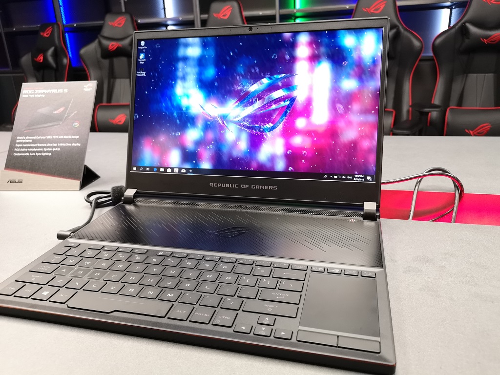 ASUS ROG Zephyrus S Lanjutkan Tradisi Notebook Gaming Tipis Kencang
