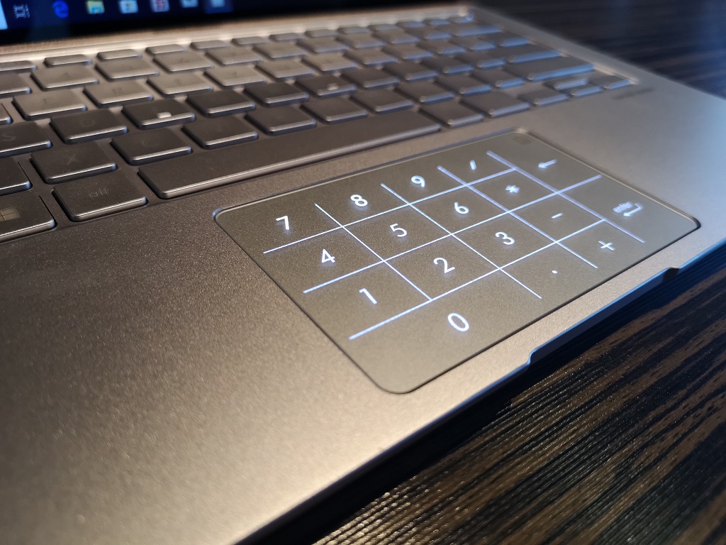 Makin Keren, ASUS ZenBook Teranyar Hapus Bezel