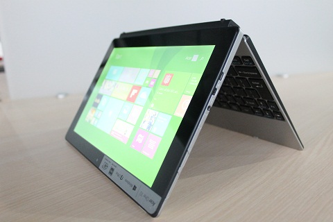 Acer One 10: Notebook-Tablet dengan Kemampuan Timpang