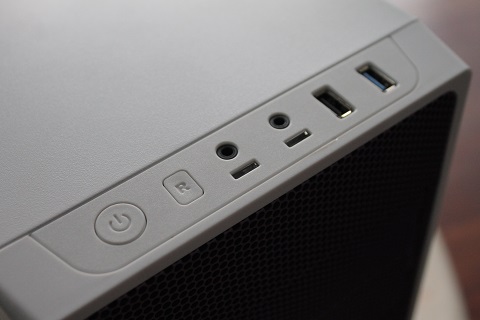 BitFenix Neos, Stylish, Tapi Minim Sirkulasi 