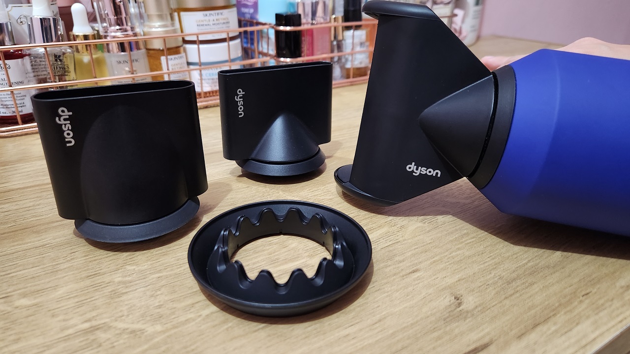 Dyson Supersonic, Canggih, Ramping,  Tanpa Berisik