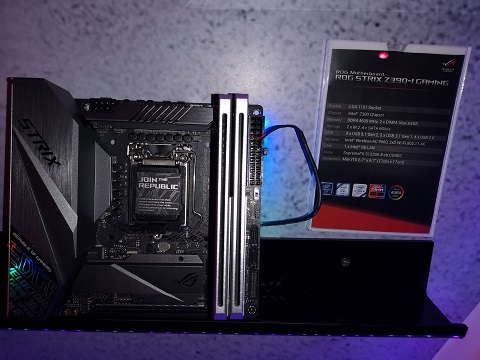 Melihat Lebih Dekat Jajaran Motherboard Gaming ASUS Z390