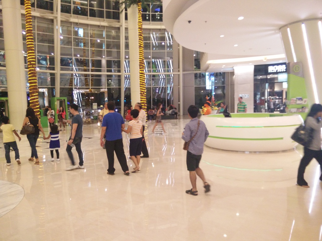 Oppo Find 7a, Serba Premium   
