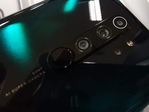 Kesan Pertama Memegang Redmi Note 8 Pro