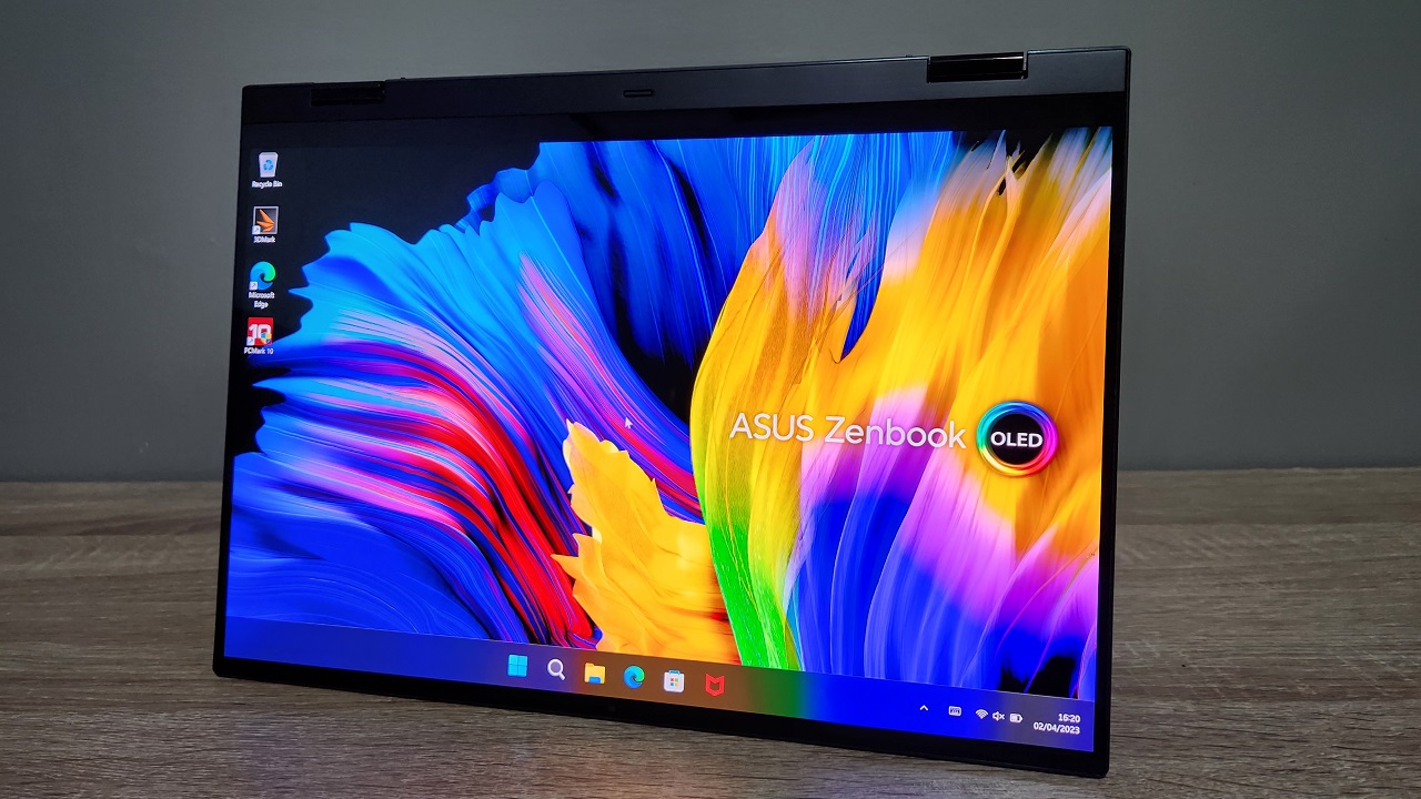 Asus ZenBook Flip 14 OLED UP5401, Elegan dan Fitur Lengkap