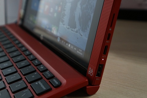 HP Pavilion x2, Laptop Convertible Trendi, Ringan, dan Awet