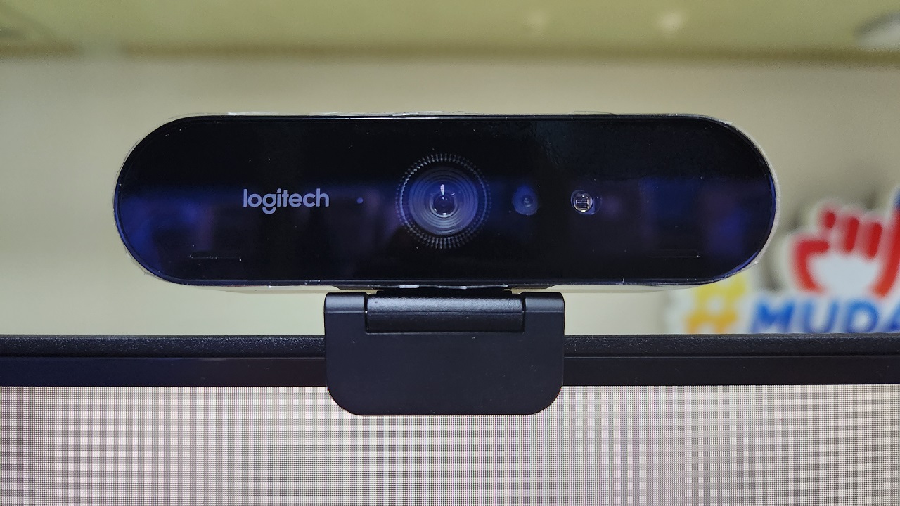 Logitech Brio, webcam sederhana untuk para profesional