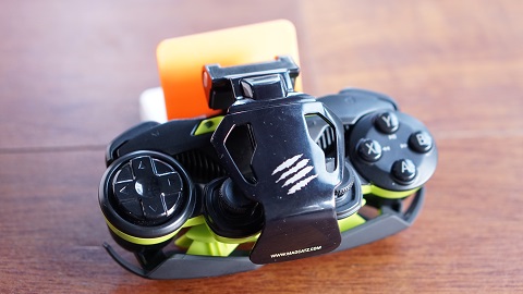 Mad Catz L.Y.N.X. 3, Controller Mobile Ringkas, Desain Unik