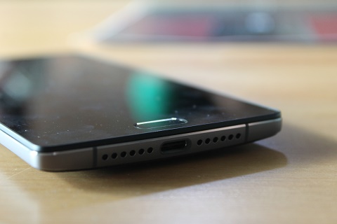 Kesan Pertama Mencoba OnePlus Two di Indonesia