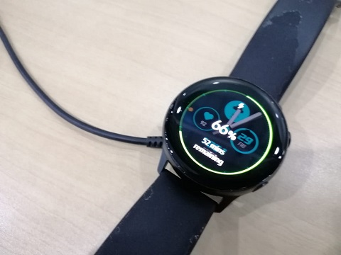 Samsung Galaxy Watch Active, Lebih Simpel dan Terjangkau