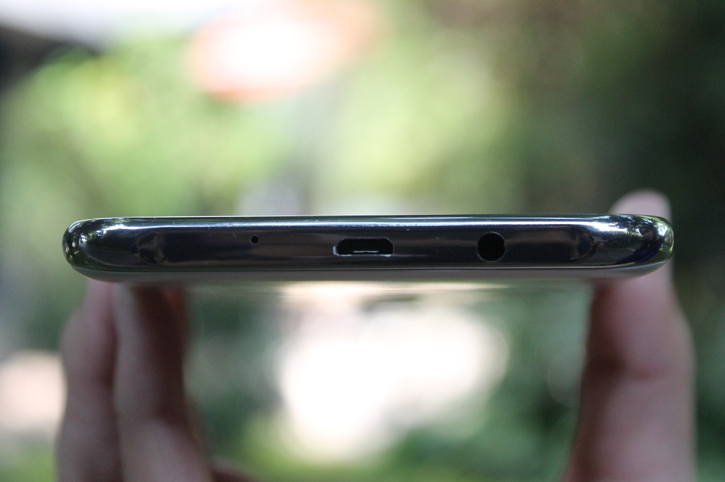 Samsung Galaxy J7 Performa Lumayan Baterai Besar