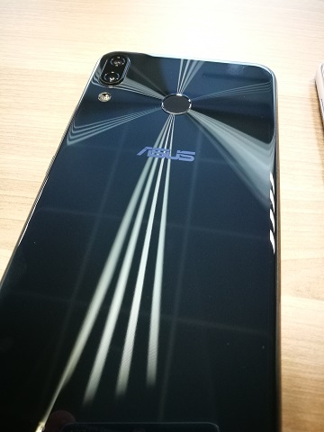 Impresi Awal ZenFone 5 di MWC 2018