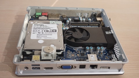 Menjajal Mini PC Zotac ZBOX-BI322