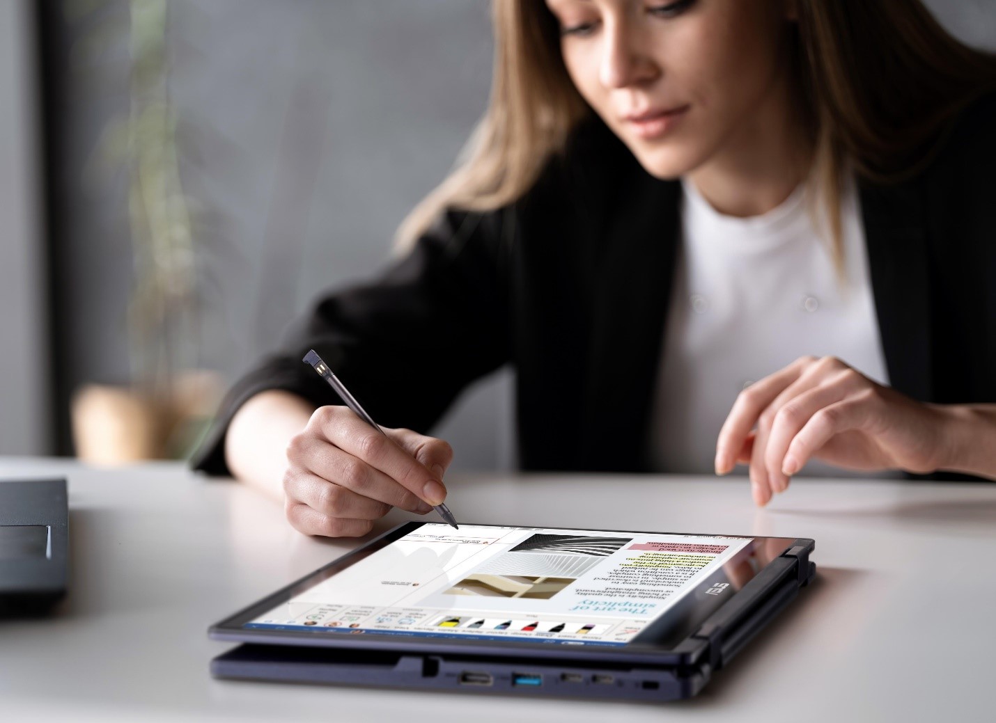 ASUS Expertbook B3 Flip, Laptop Convertible Terbaik untuk Mobilitas Tinggi