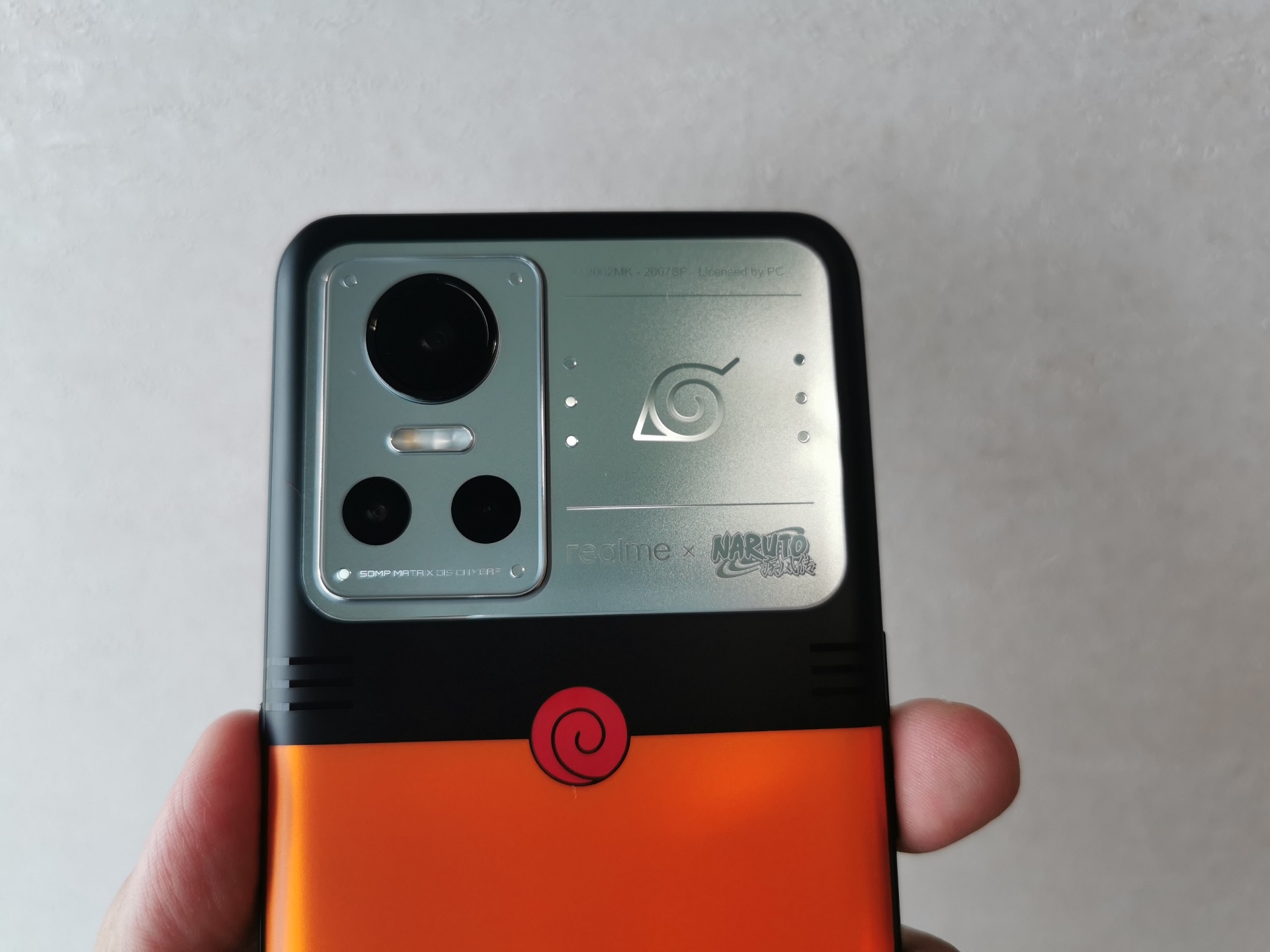 Begini Penampakan realme GT Neo 3 Naruto Edition