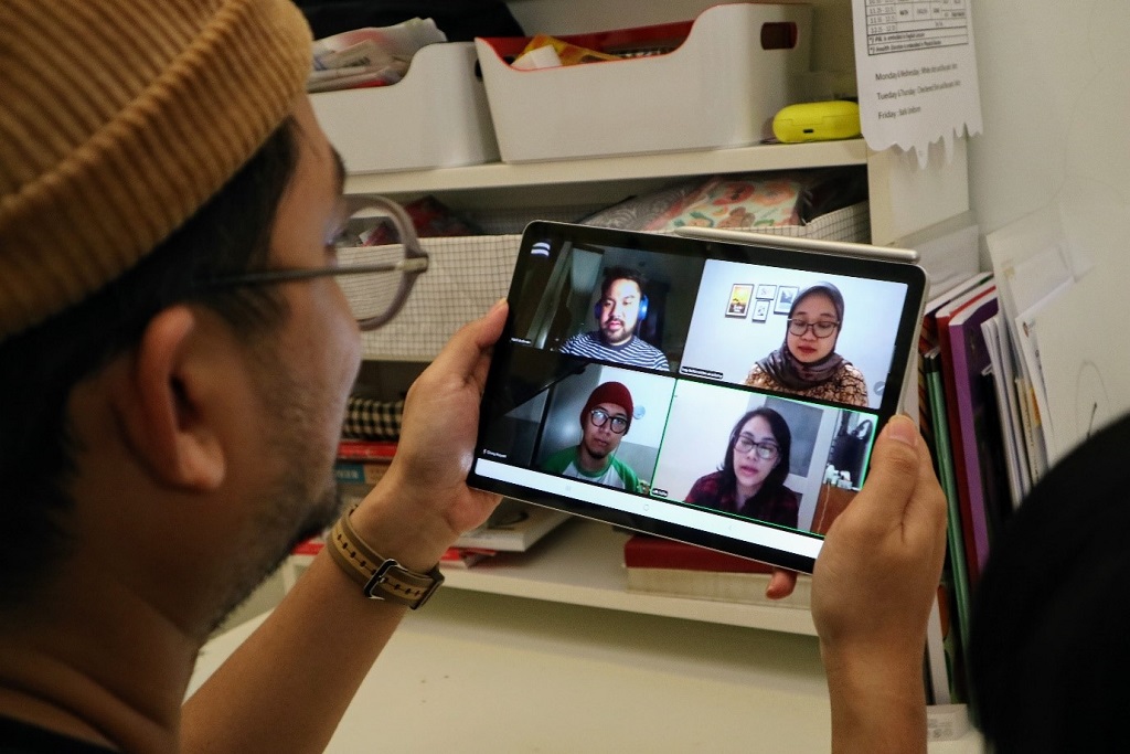 Meeting dan Sekolah Online Nyaman Pakai Samsung Galaxy Tab S7
