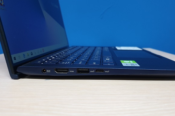 Asus Zenbook 13 Ux334f Pesona Layar Sekunder