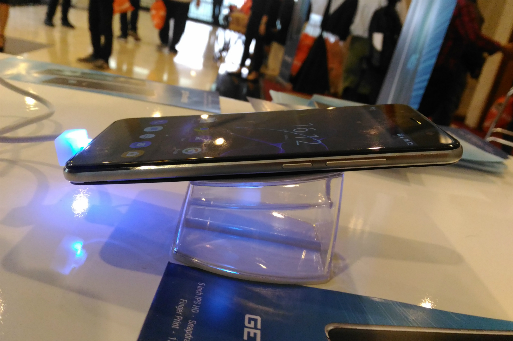 Ini Dia Penampakan dan Spesifikasi Evercoss GenPro X