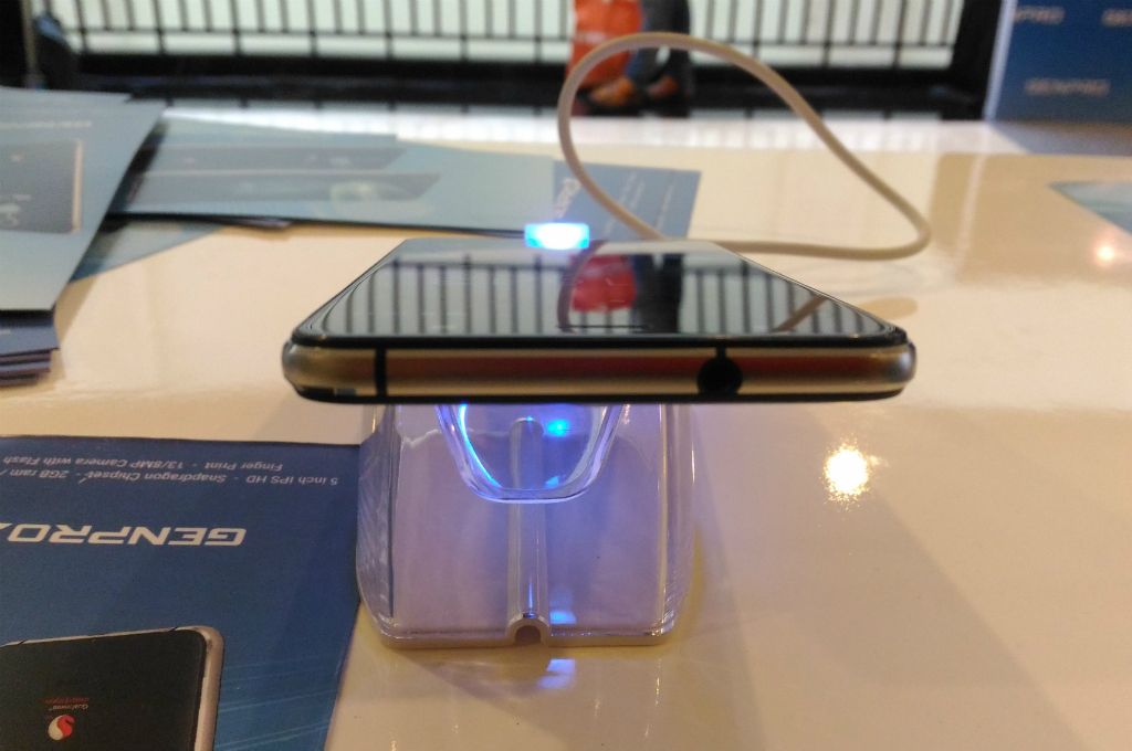 Ini Dia Penampakan dan Spesifikasi Evercoss GenPro X