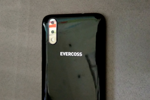 Bagaimana Spesifikasi Evercoss U50A Max?
