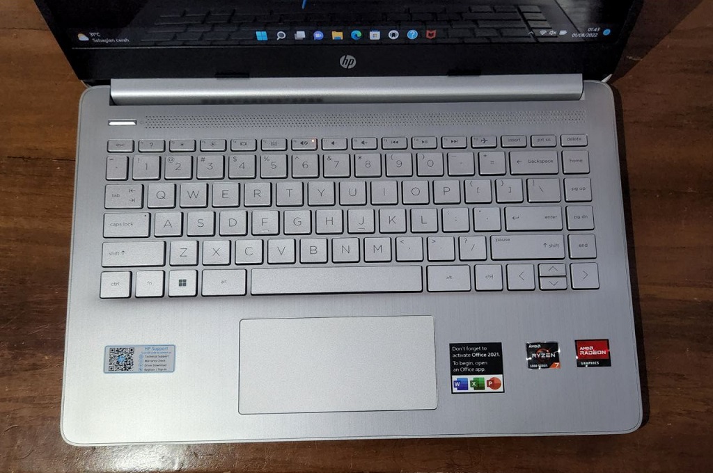 HP 14s Ryzen 7 5700U, Besar Bertenaga