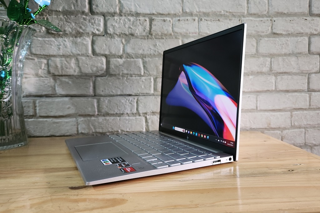 HP Pavilion Aero 13 2023, Tipis dan Bertenaga