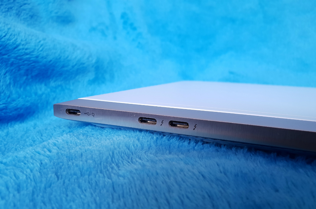 HP Spectre 13, Tipis Menggoda