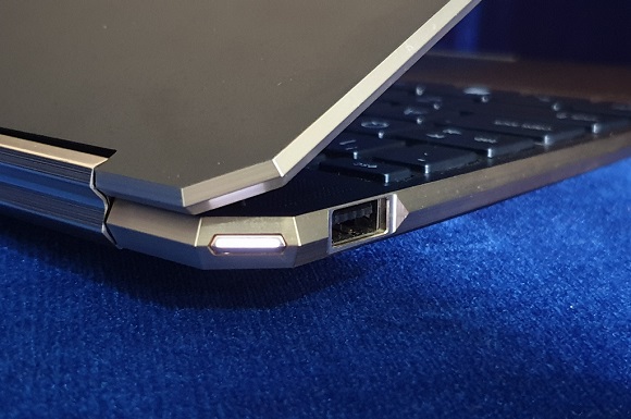 HP Spectre x360 13, Spesial dan Unik