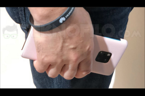 Ada Penampakan Huawei Mate 20 Pro di IFA 2018