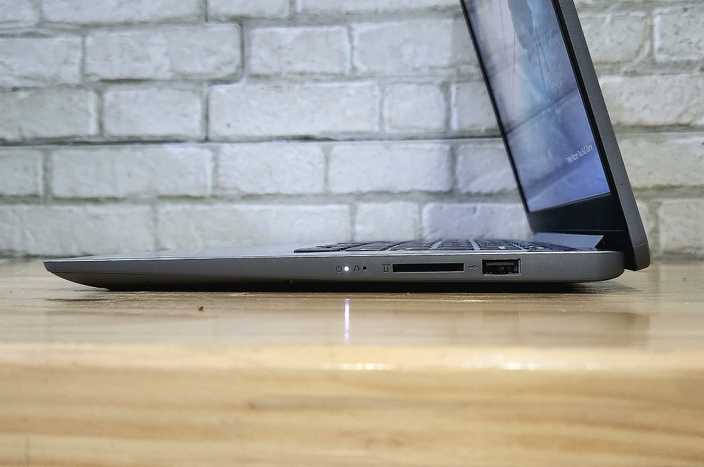 Lenovo Ideapad Slim 1 14AMN7, Terjangkau Bertenaga