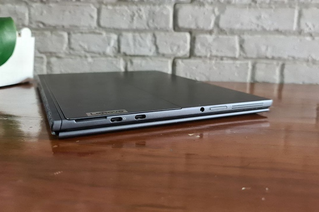 Lenovo Yoga Duet 7i, Ringkas, Bertenaga