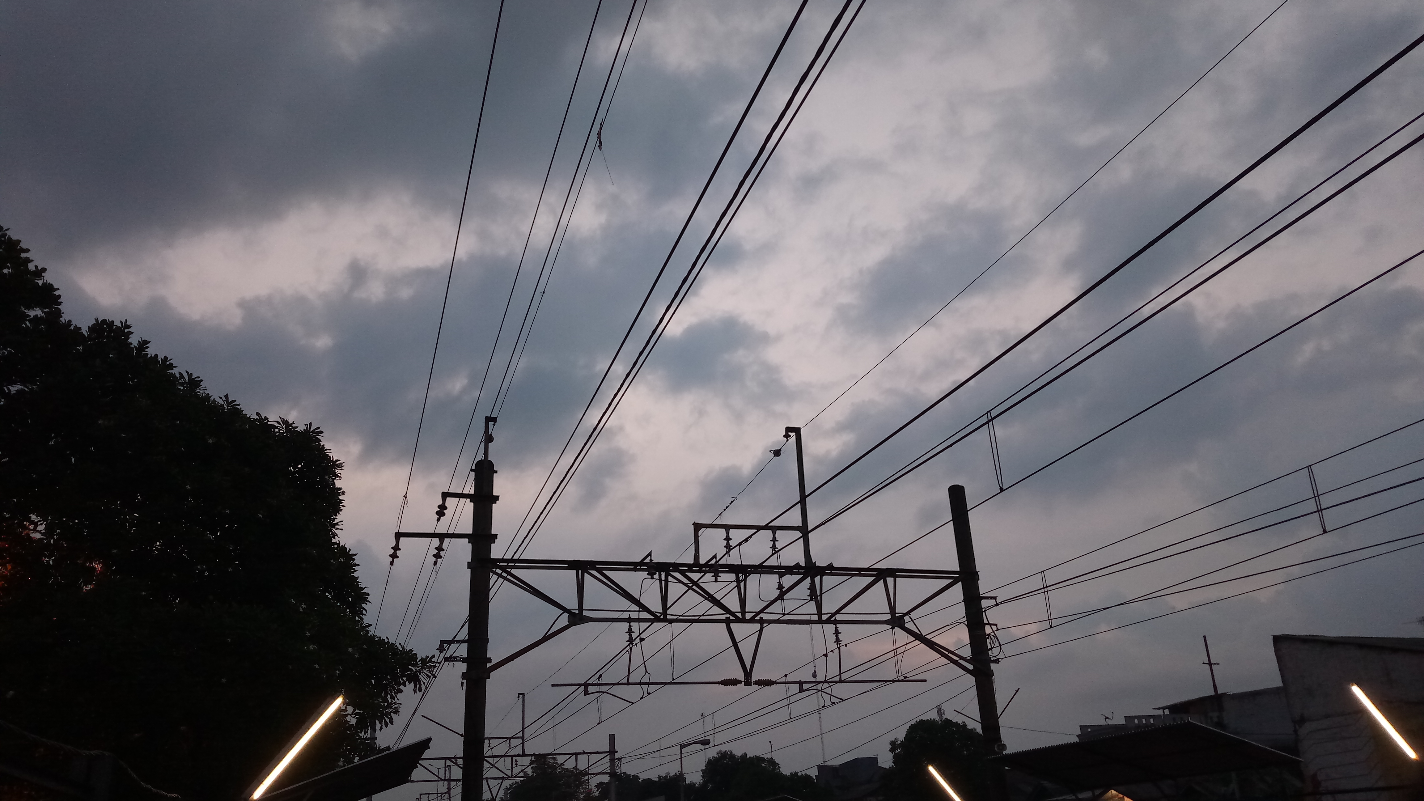 Motorola Moto M, Si Kelas Menengah yang Elegan dan Andal