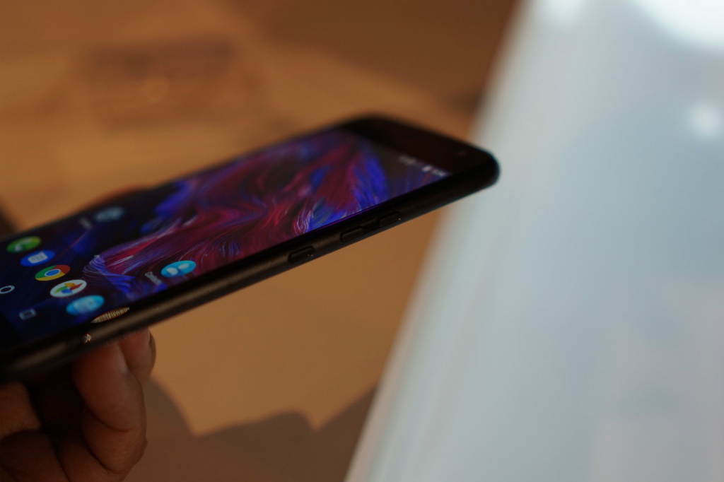 Lenovo Luncurkan Motorola Moto X4