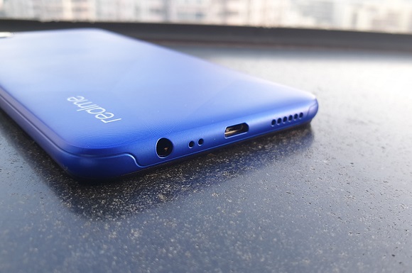 realme C2, Si Entry-Level Menarik