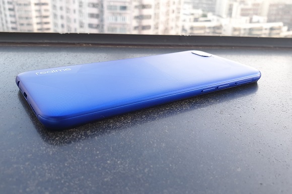 realme C2, Si Entry-Level Menarik