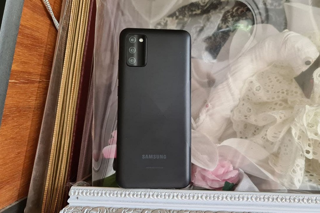 Samsung Galaxy A02s, Terjangkau Cukup Bertenaga