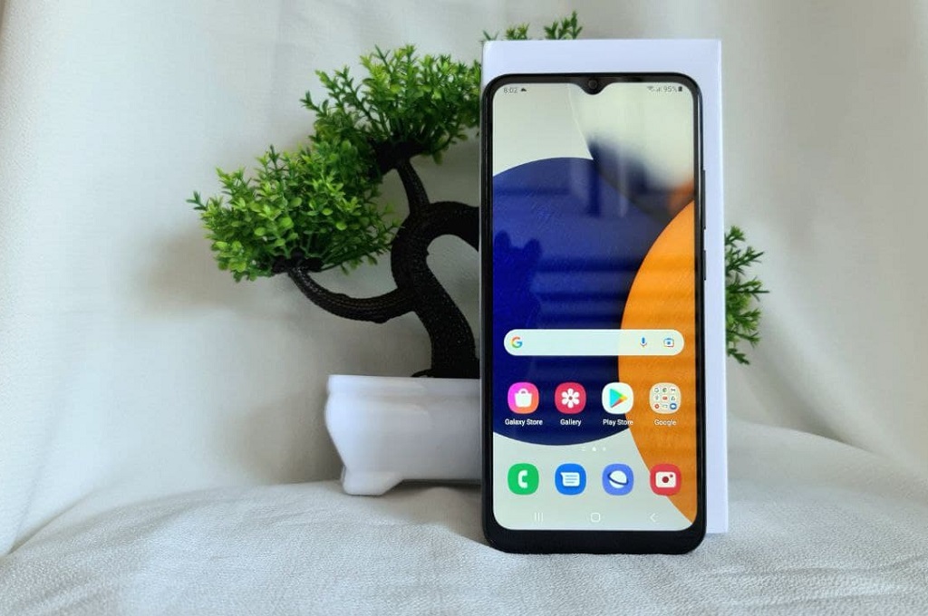 Samsung Galaxy A03, Baterai Tahan Lama, Desain Mewah