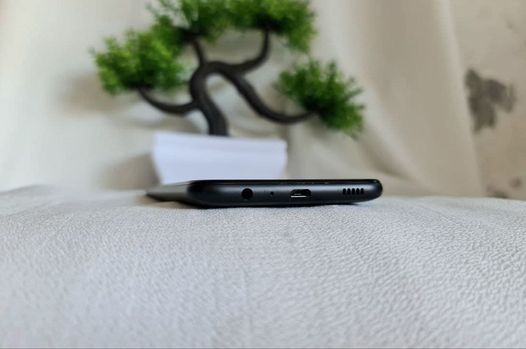 Samsung Galaxy A03, Baterai Tahan Lama, Desain Mewah