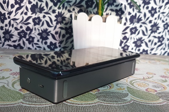 Samsung Galaxy A70, Layar Luas Tanpa Bongsor