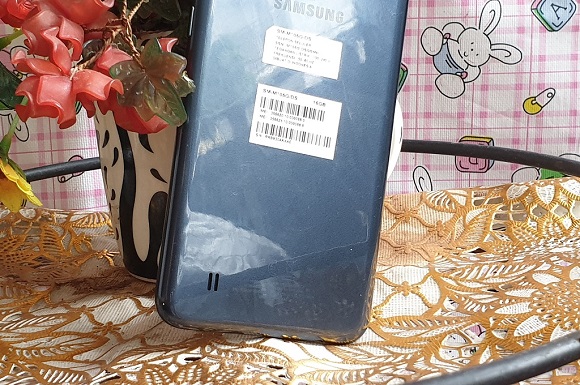 Samsung Galaxy M10, Terjangkau dengan Sentuhan High-End