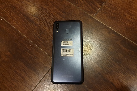 Samsung Galaxy M20, Si Pemula yang Baterainya Luar Biasa