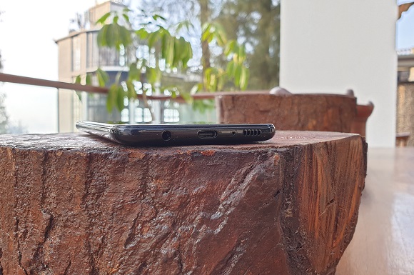 Samsung Galaxy M30, Ponsel Berbaterai Andal