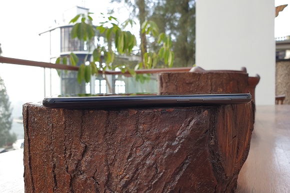 Samsung Galaxy M30, Ponsel Berbaterai Andal