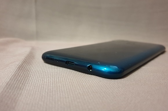Samsung Galaxy M30s, Si Kelas Menengah yang Cukup Menyenangkan