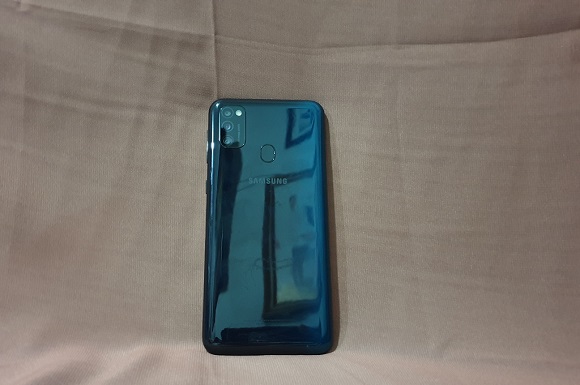 Samsung Galaxy M30s, Si Kelas Menengah yang Cukup Menyenangkan